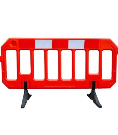 High-visibility plastic road barrier with freestanding feet from a Netherlands supplier